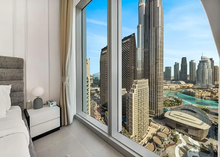 Burj Khalifa Bliss I 4 Bedroom Apartments I Burj Khalifa & Fountain Views I Free Gym, Pool, Parking, Wi-Fi And Ps5 I By Skyline Serenity